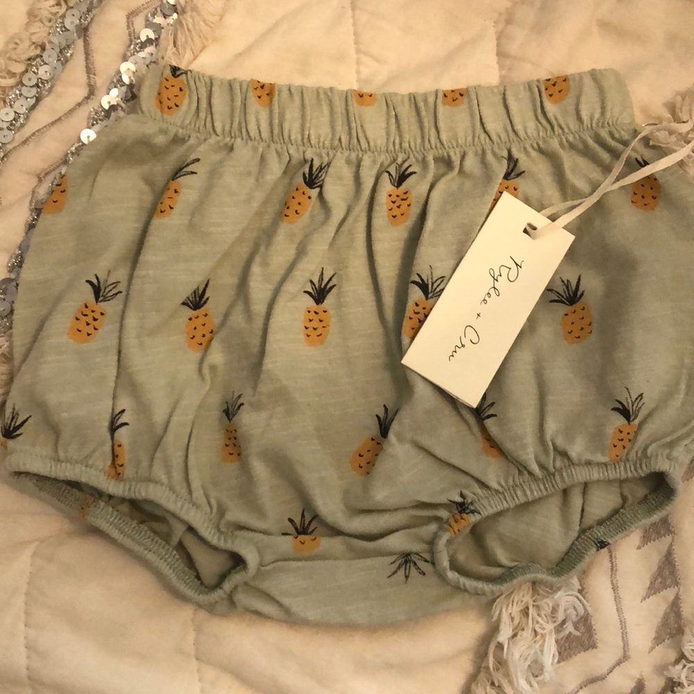Pineapple bloomers 12-18m by Rylee + Cru
